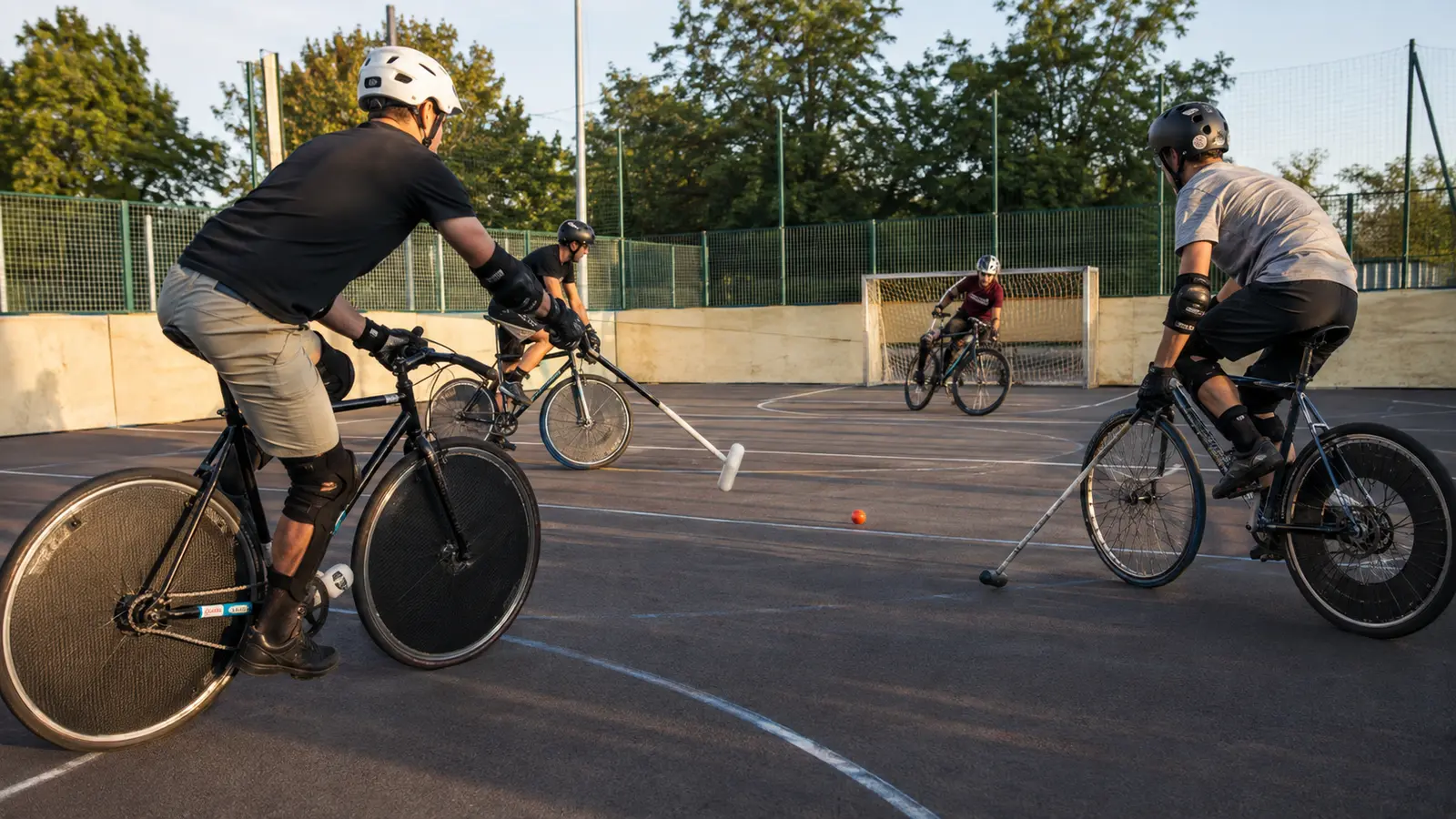 Polo-vélo : règles, matériel et conseils pour débuter en équipe